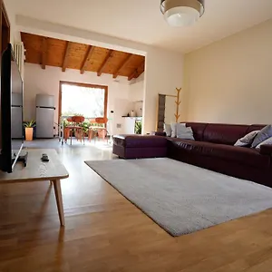 Appartamento Kikka's Gem - Spacious 20km From Milan, Seregno